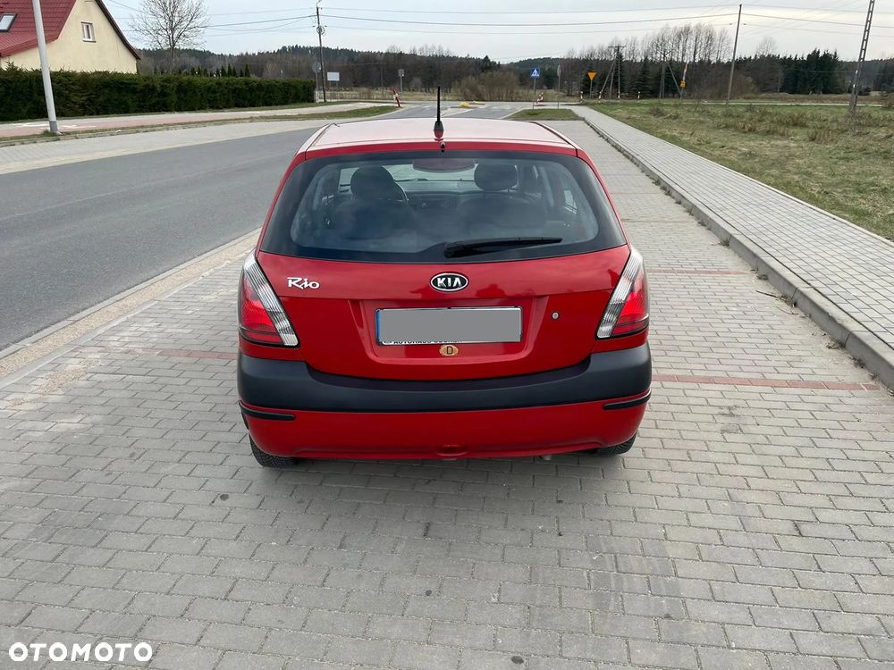 Kia Rio 1.4 Family - 5