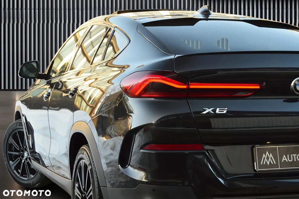 BMW X6 xDrive40i - 8