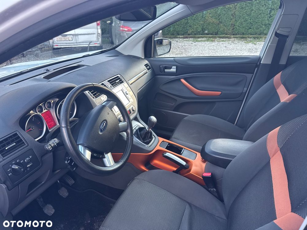 Ford Kuga 2.0 TDCi Titanium FWD - 9