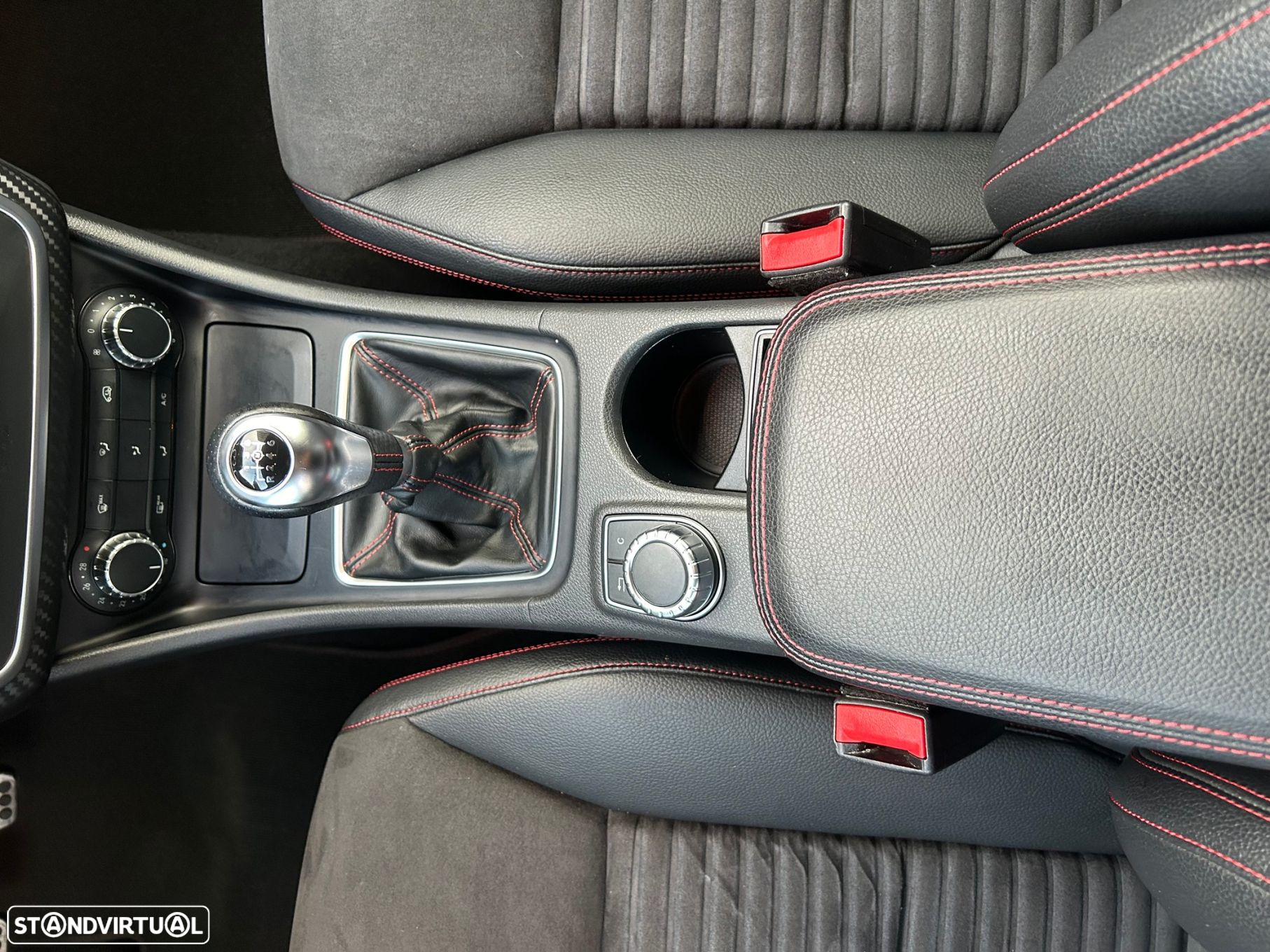 Mercedes-Benz A 200 CDi BE AMG Line - 19