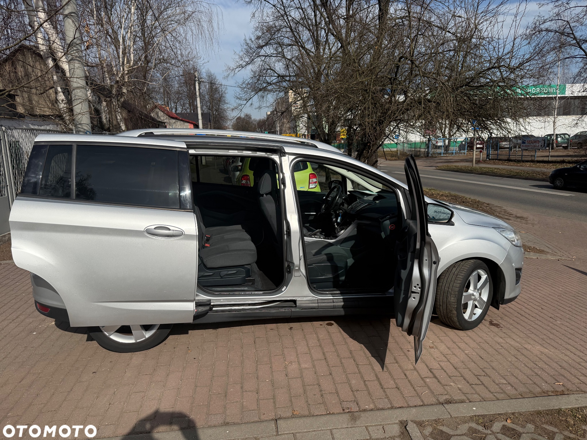 Ford Grand C-MAX - 9