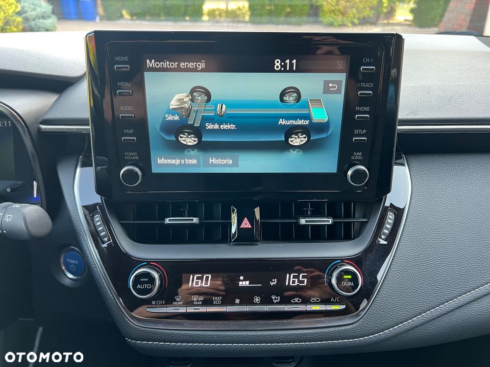 Toyota Corolla 1.8 Hybrid Comfort - 32