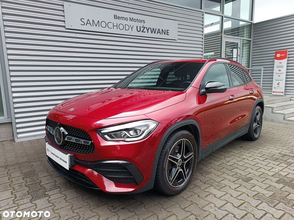 Mercedes-Benz GLA 200 AMG Line - 3
