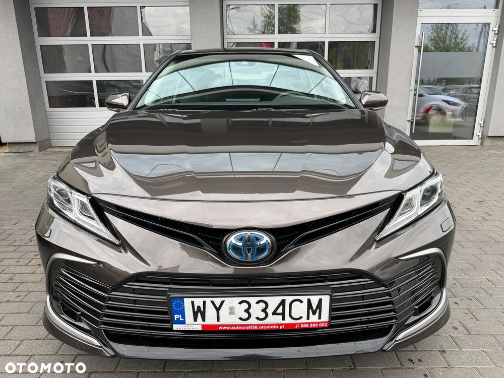 Toyota Camry 2.5 Hybrid Comfort CVT - 24