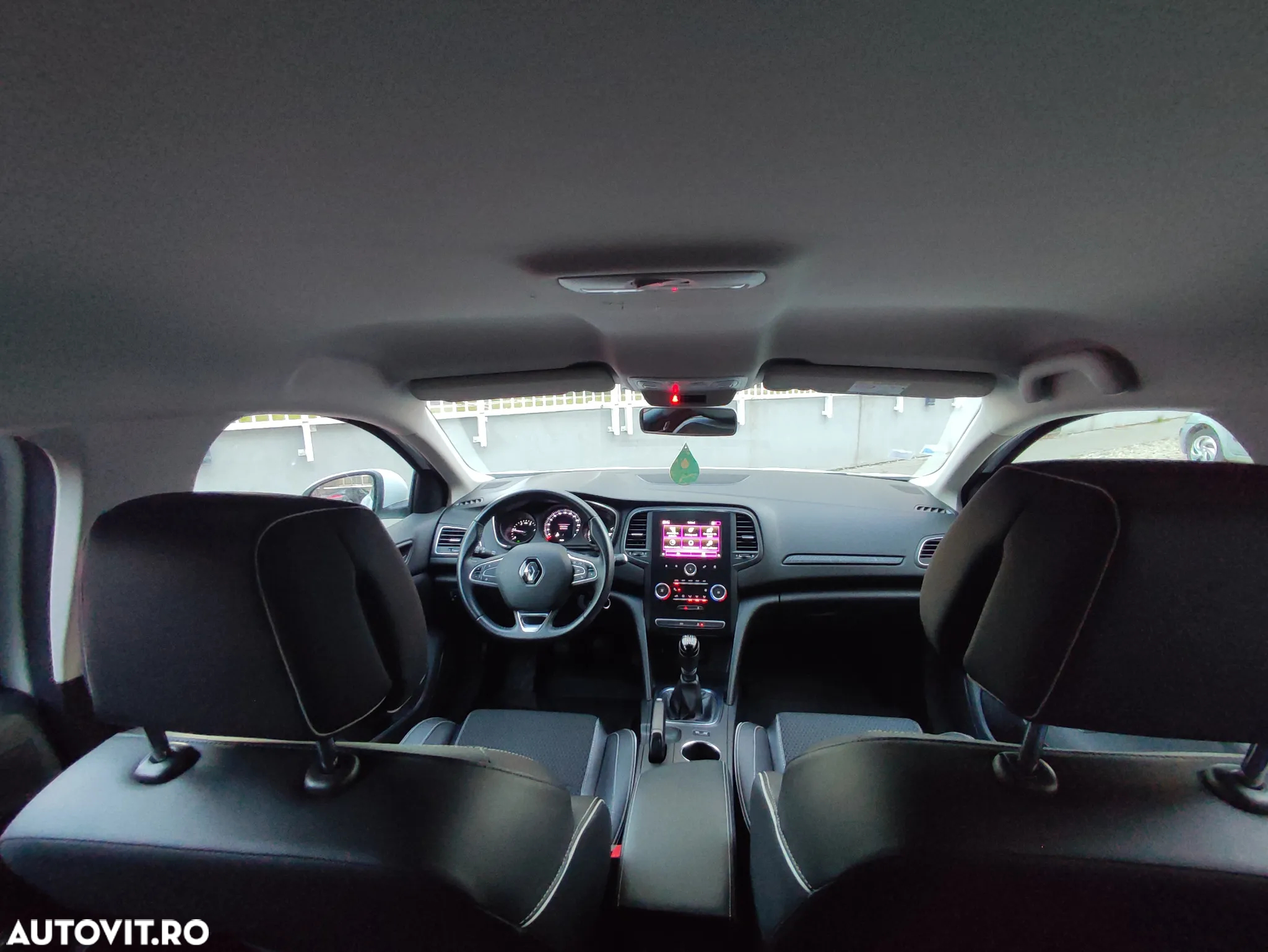 Renault Megane BLUE dCi 115 ZEN - 11