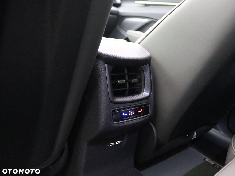 Cupra Terramar 1.5 e-Hybrid DSG Tribe Edition - 37