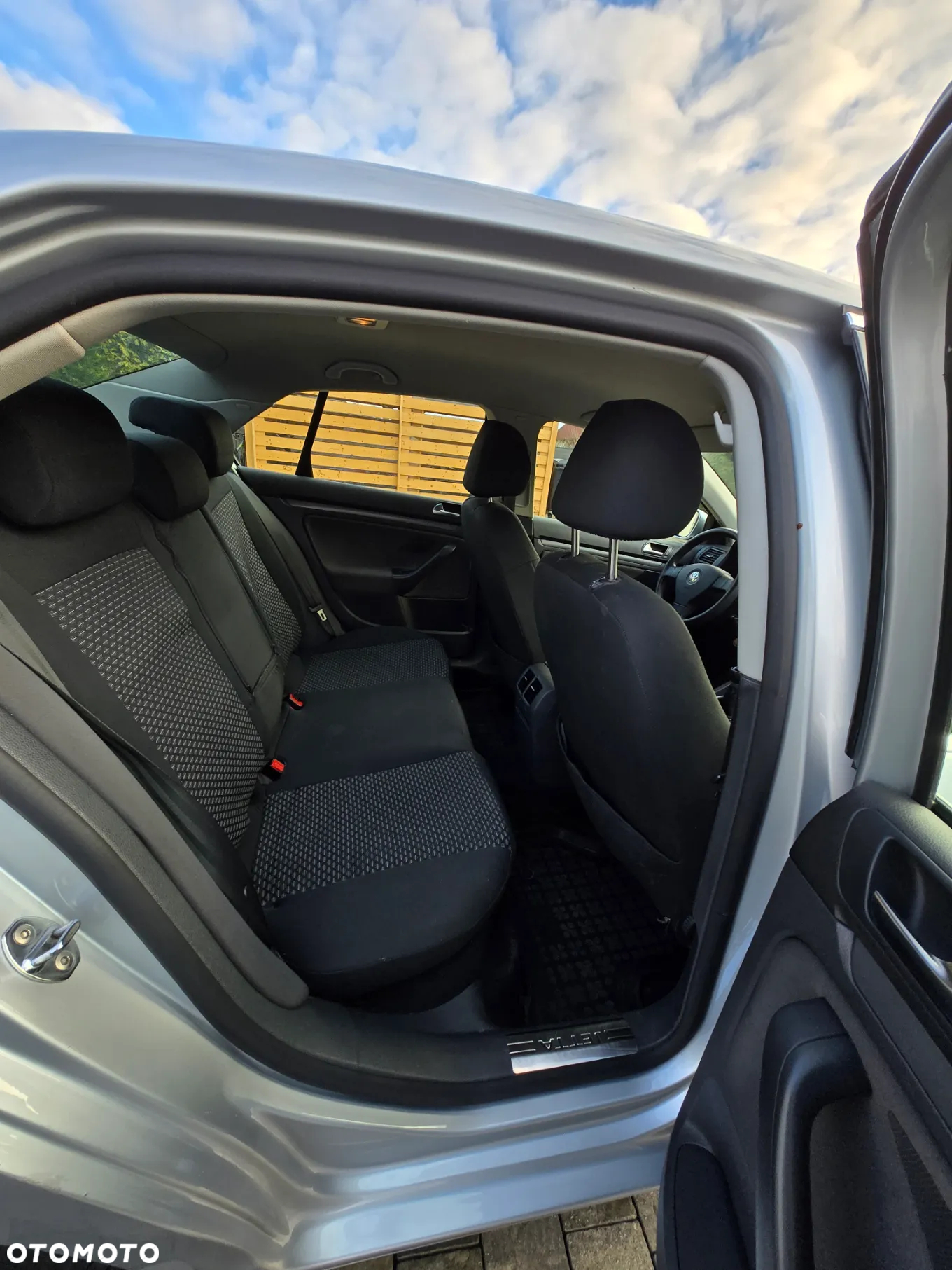 Volkswagen Jetta 2.0 TDI DPF Comfortline - 24