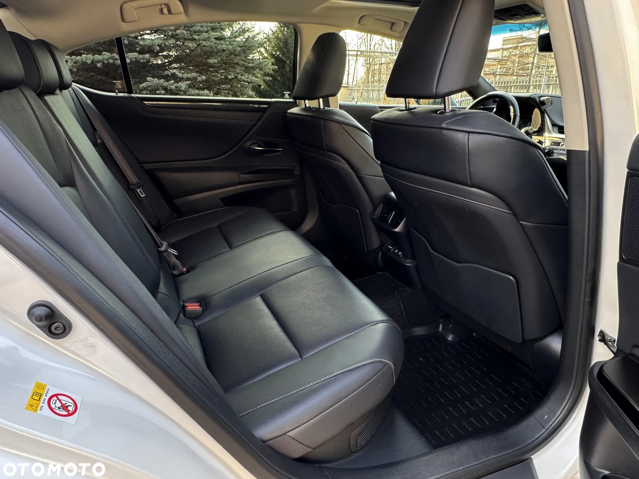 Lexus ES 300h Elegance - 21
