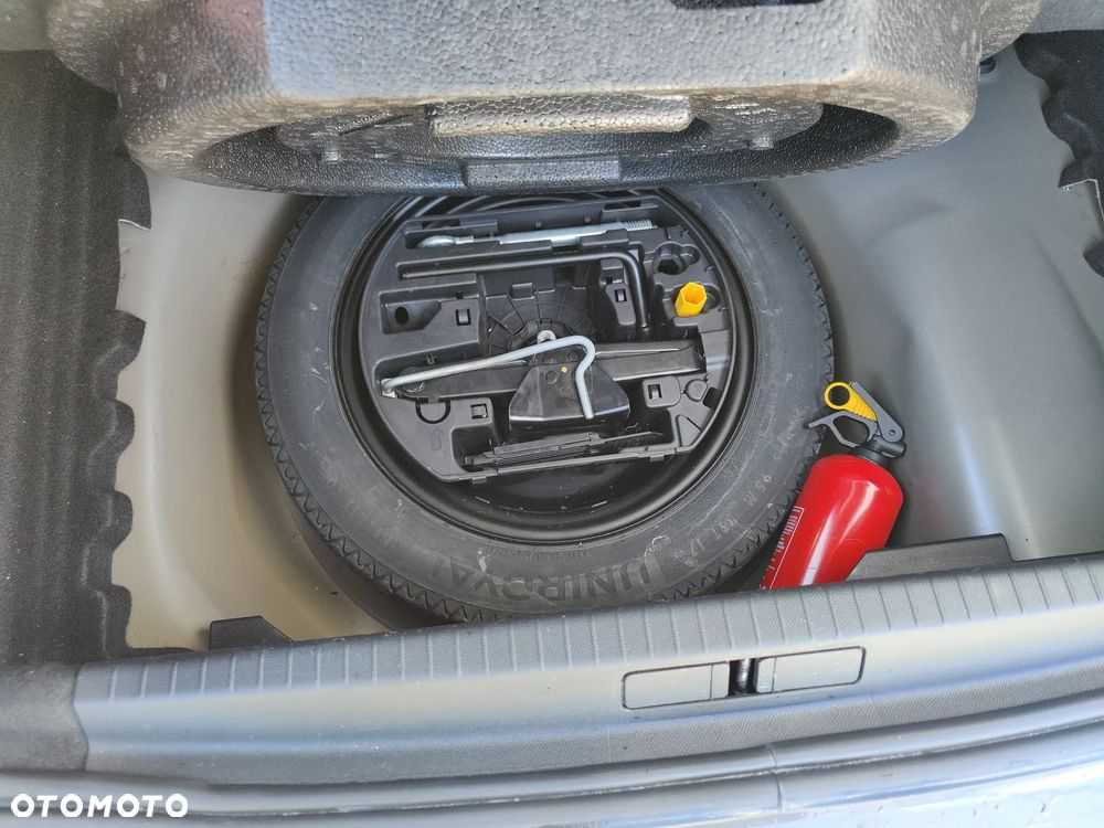 Peugeot 208 PureTech 130 EAT8 GT - 8