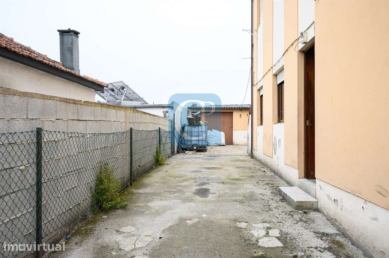 Moradia Bifamiliar T2 + T2 em Gondomar - Grande imagem: 4/35
