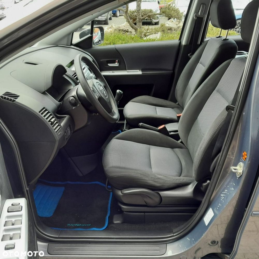 Mazda 5 - 11
