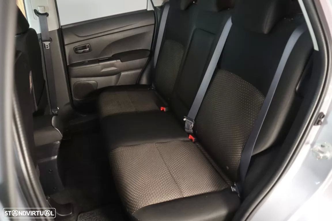 Mitsubishi ASX 1.8 DI-D Intense - 14