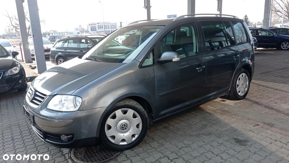 Volkswagen Touran 1.6 FSI Trendline - 5