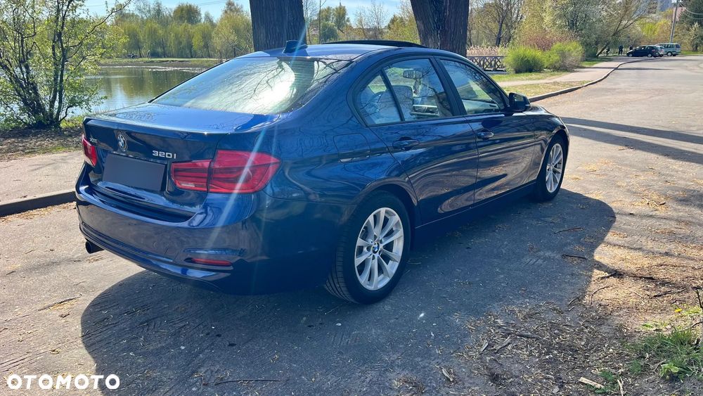BMW Seria 3 320i Edition Luxury Line Purity - 7