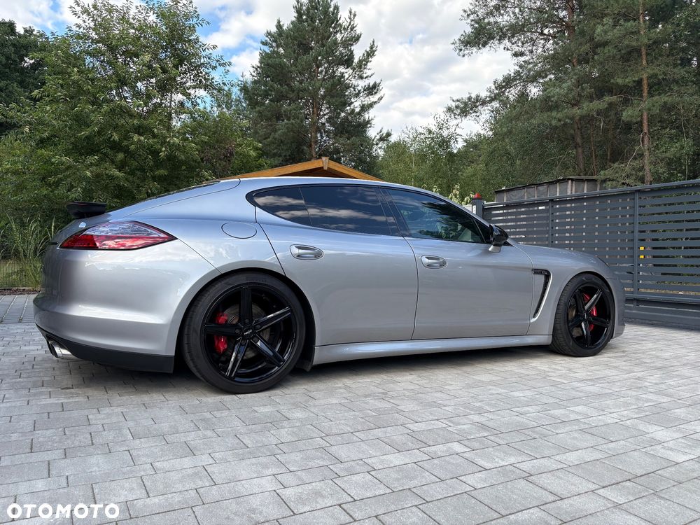 Porsche Panamera 4S - 6
