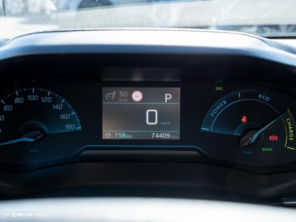 Peugeot e-2008 50 kWh Active - 31