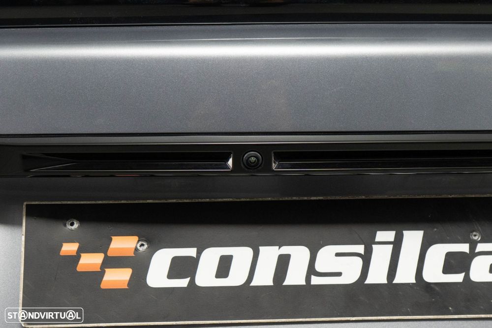 Peugeot 2008 1.2 PureTech GT EAT8 - 14