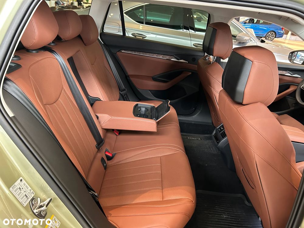 Skoda Superb 2.0 TDI SCR 4x4 L&K DSG - 10