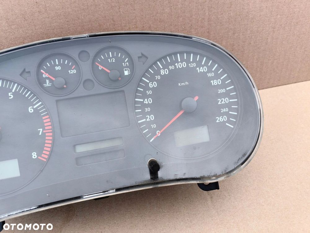 Licznik SEAT LEON I TOLEDO II 2.3 v5 benzyna Europa sprawny 1M0920820C - 2
