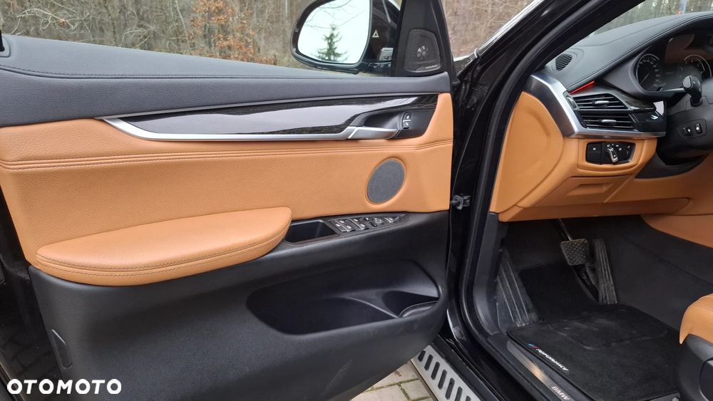 BMW X6 35i xDrive - 17