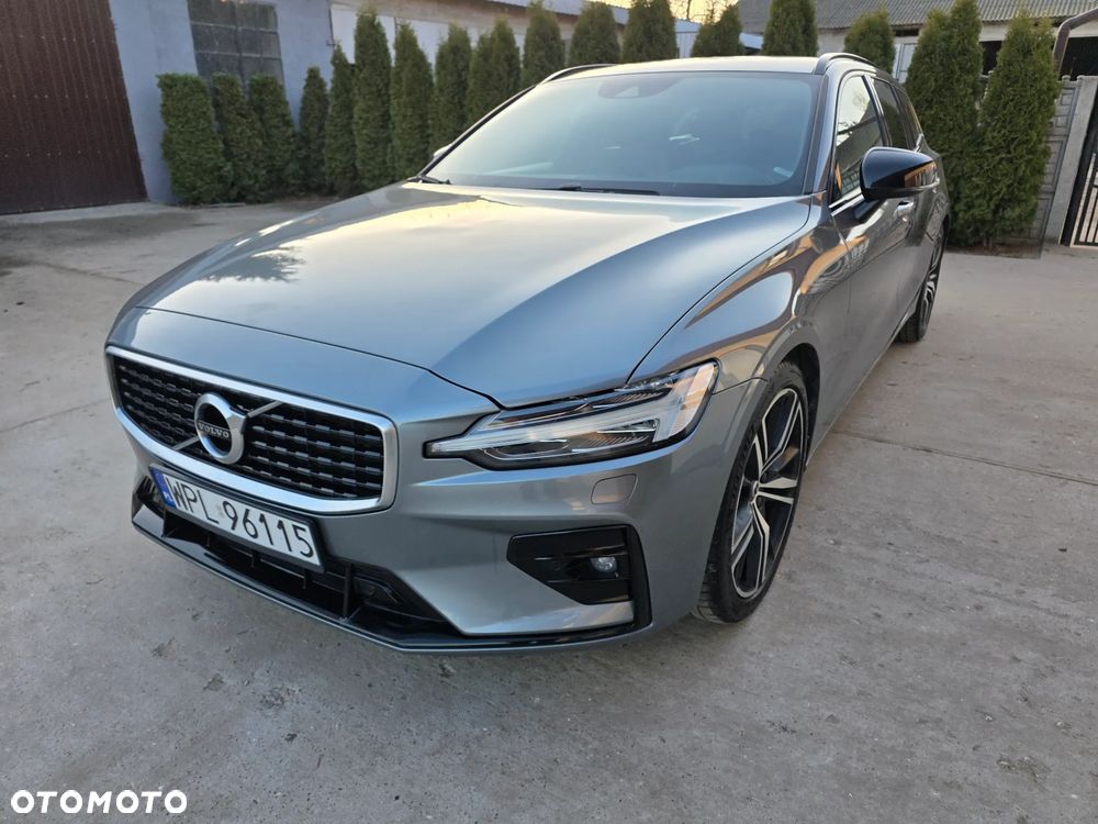 Volvo V60 D4 R-Design - 3