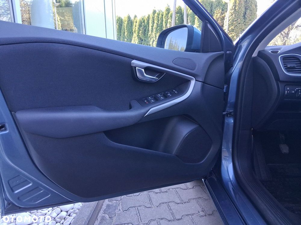 Volvo V40 - 19