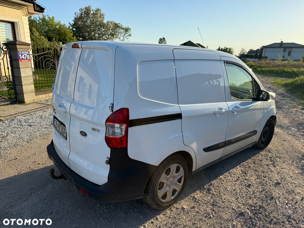 Ford Transit Courier - 5