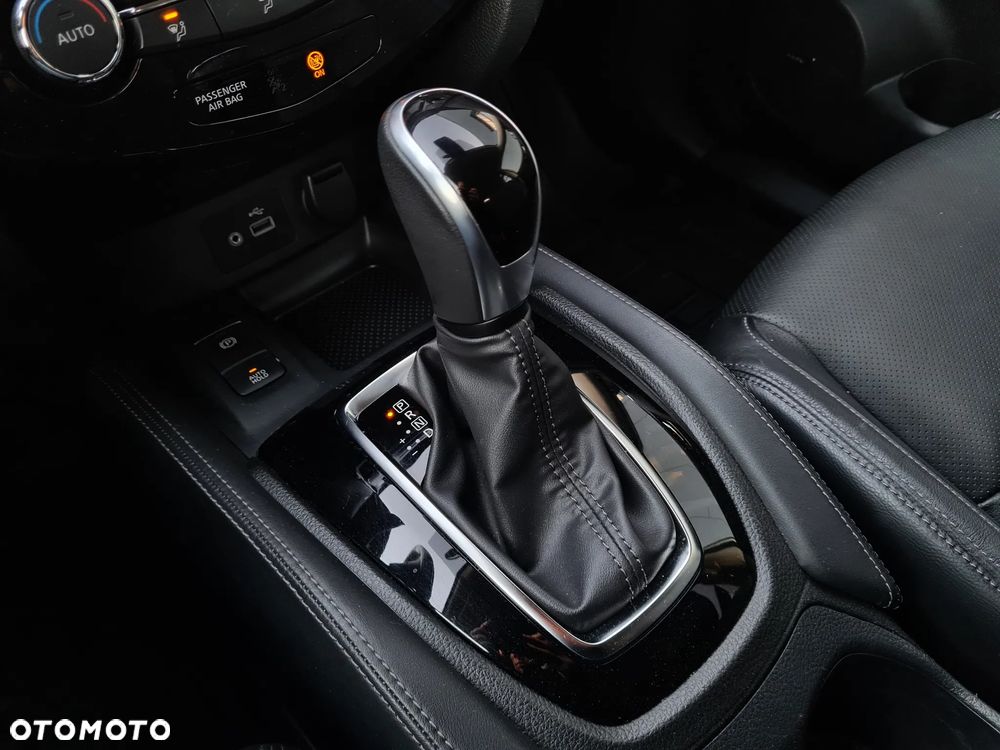 Nissan X-Trail 1.3 DIG-T Tekna 2WD DCT - 19