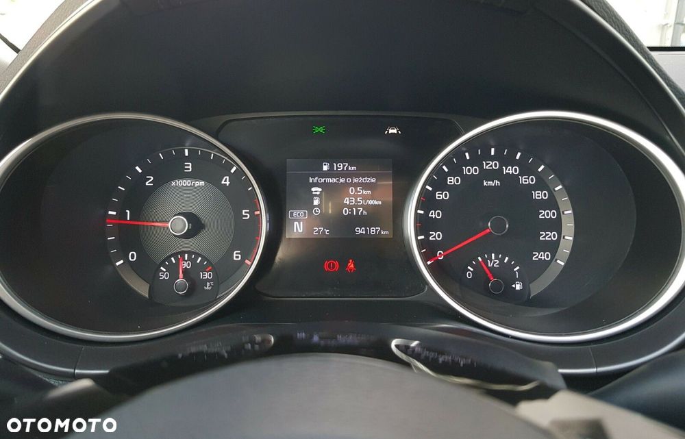 Kia Ceed 1.6 CRDi mHEV M - 23