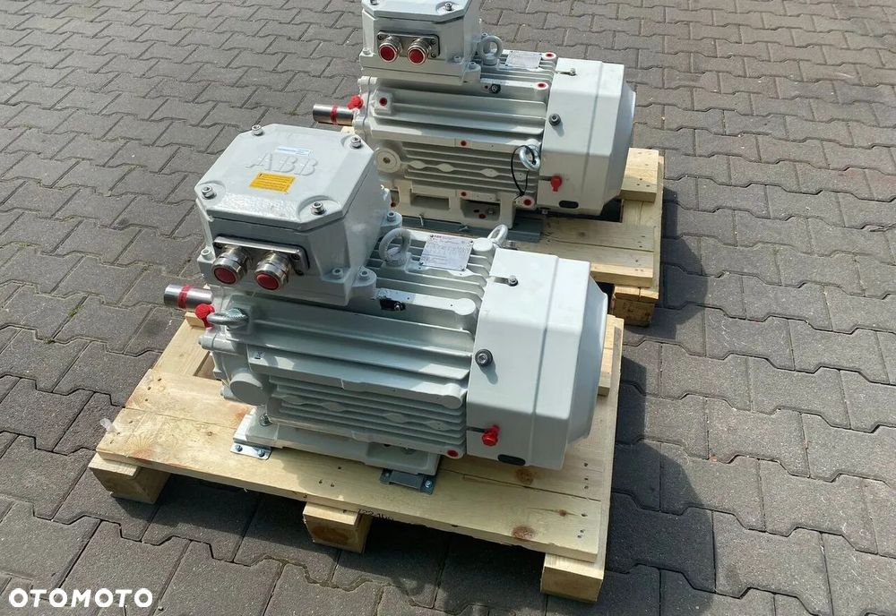 Mecalac Mecc Alte ECP34 2S4 - GENERATOR PRĄDU - ZEROWY PRZEBIEG - SDMO 2005 - SILNIKI NISKOWOLTOWE ABB M3HP - TRANSPORT - 30