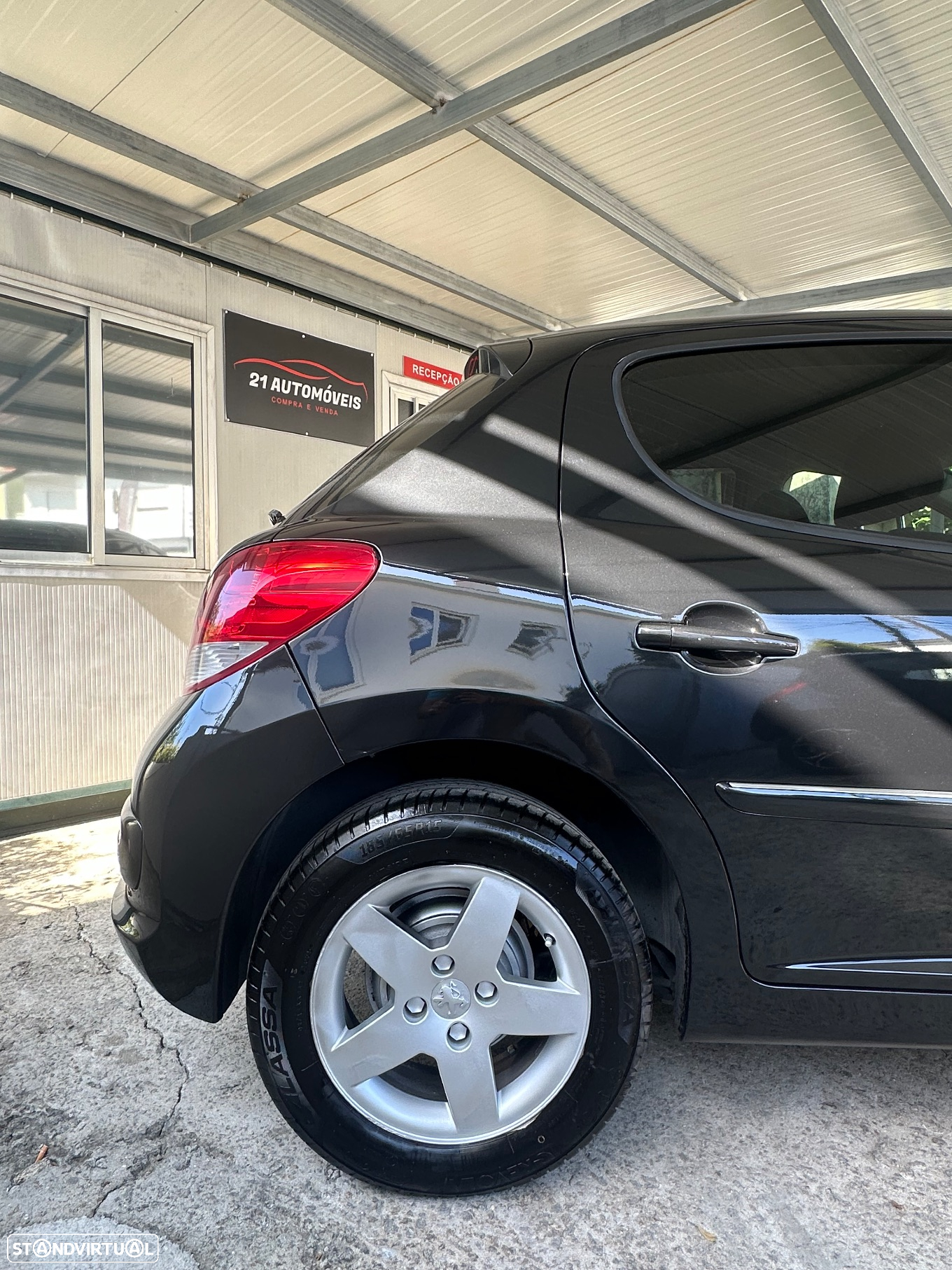 Peugeot 207 1.4 16V SE Sportium - 8