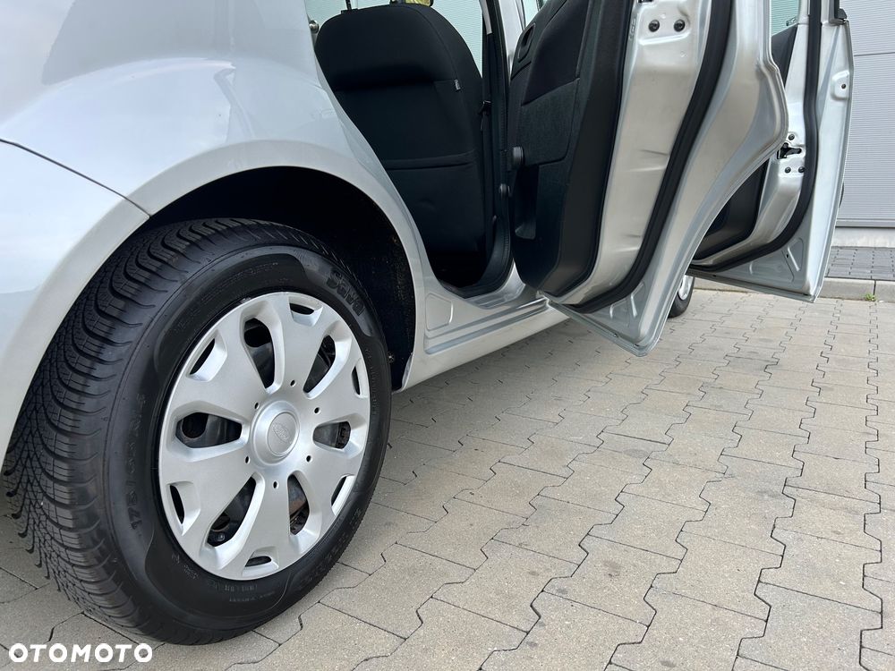 Ford Fiesta 1.3 - 11
