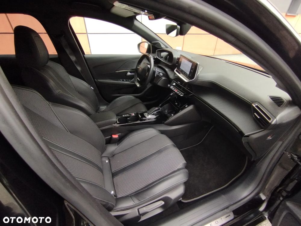 Peugeot 208 PureTech 100 EAT8 GT Pack - 9