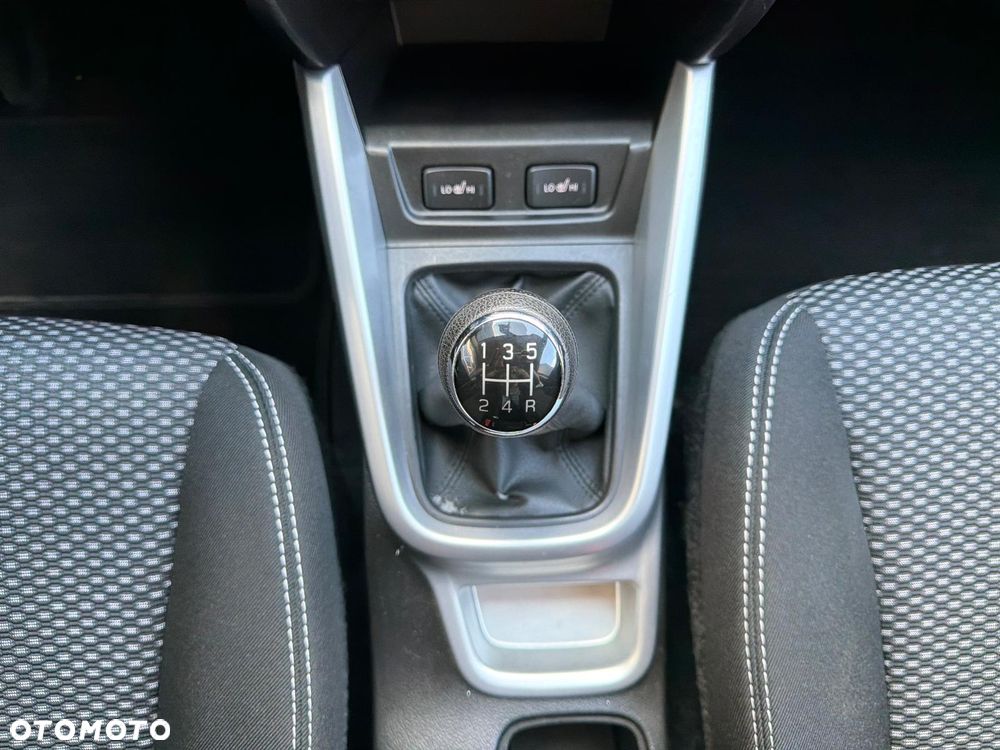 Suzuki Vitara 1.6 Comfort 2WD - 25