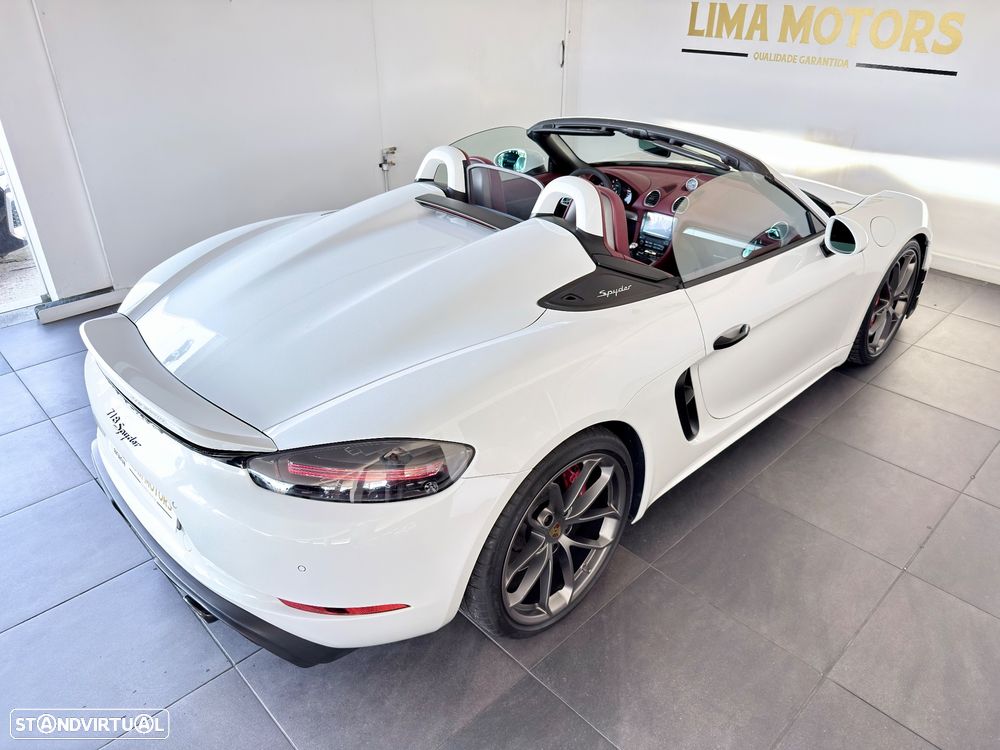 Porsche 718 Spyder Standard - 18