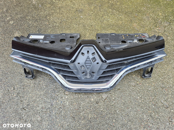 Renault Captur I 13- grill atrapa chłodnicy chrom stelaż