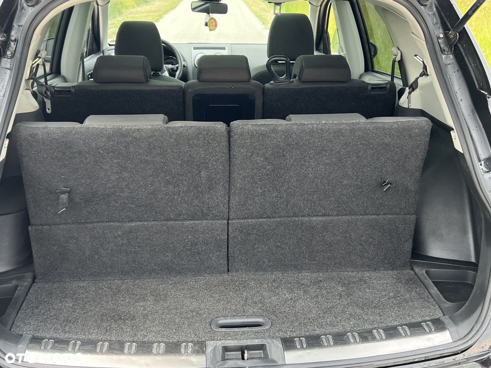 Nissan Qashqai+2 - 9