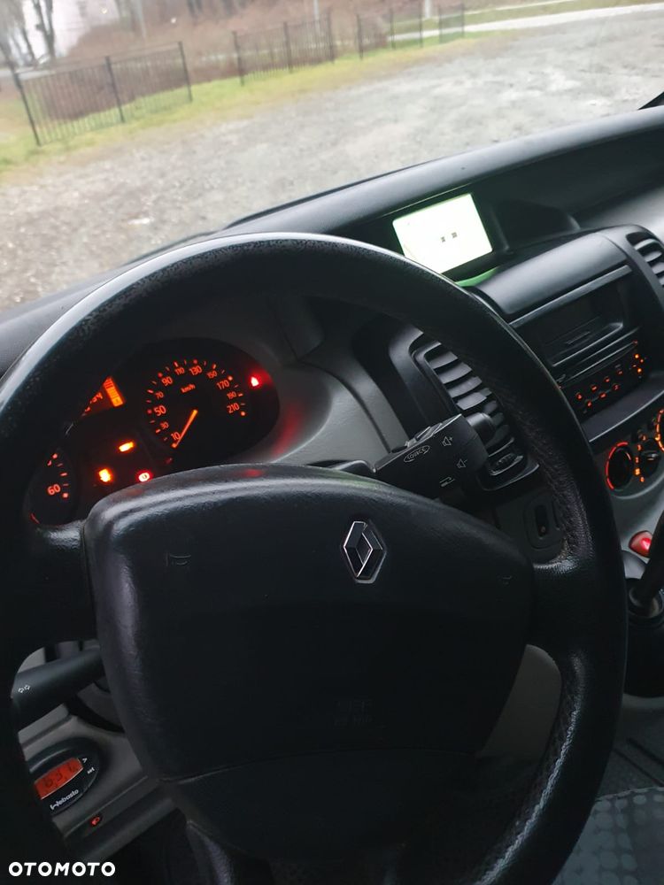 Renault TRAFIC - 22