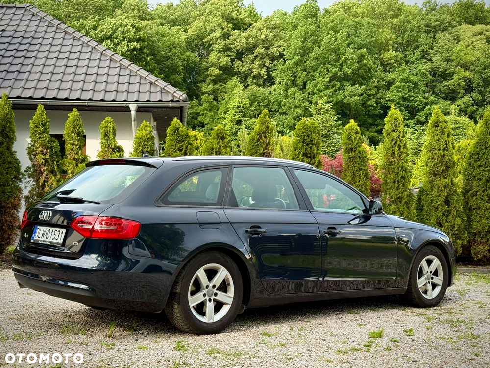 Audi A4 Avant 2.0 TDI DPF clean diesel multitronic S line Sportpaket - 3