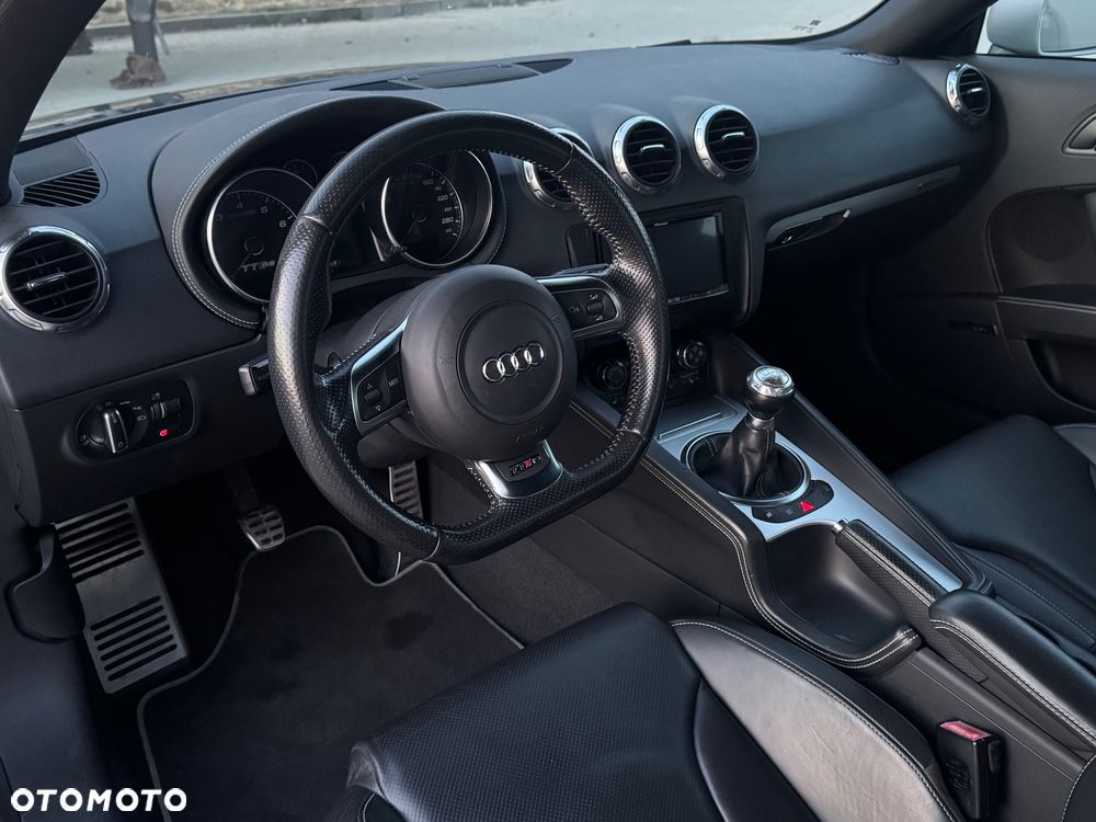 Audi TT RS Coupé - 15
