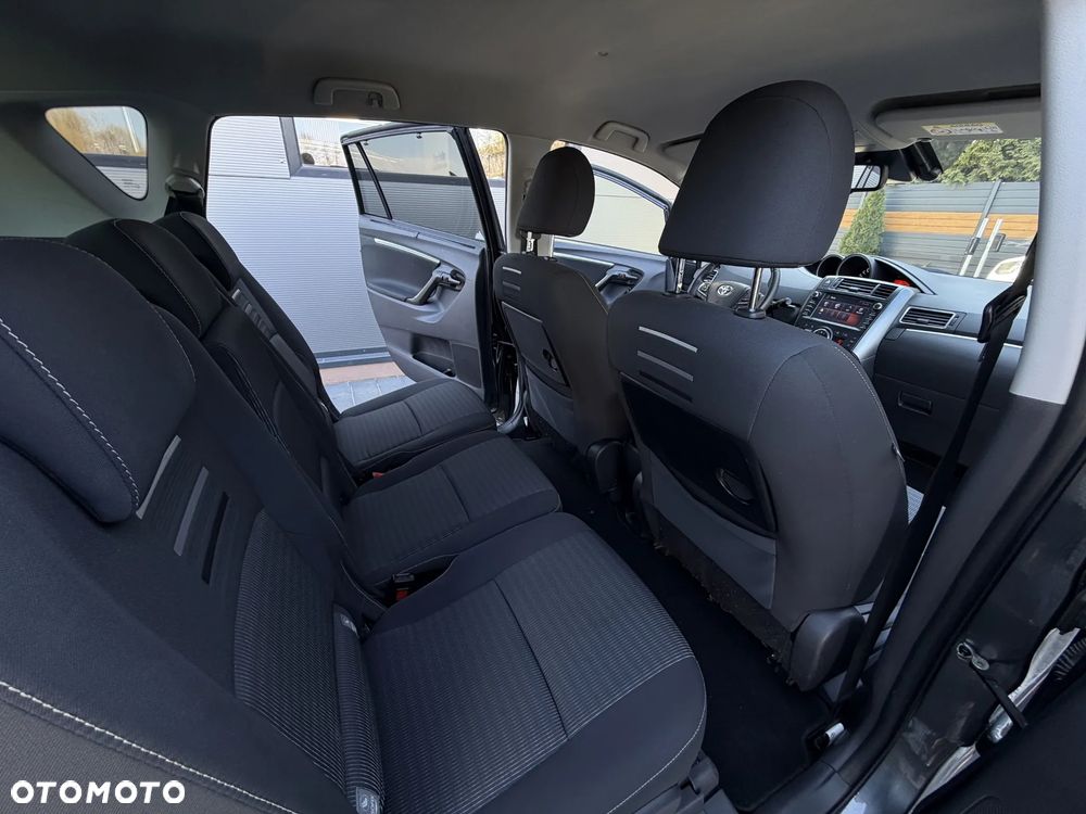 Toyota Verso 1.6 D-4D Prestige 7os - 18