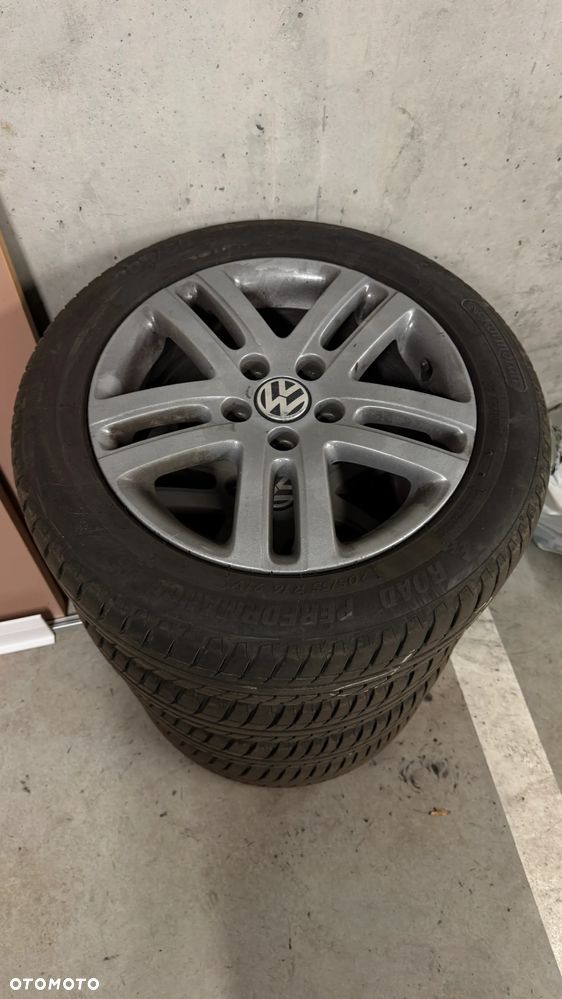 Volkswagen Golf 2.0 TDI 4Mot Comfortline - 26