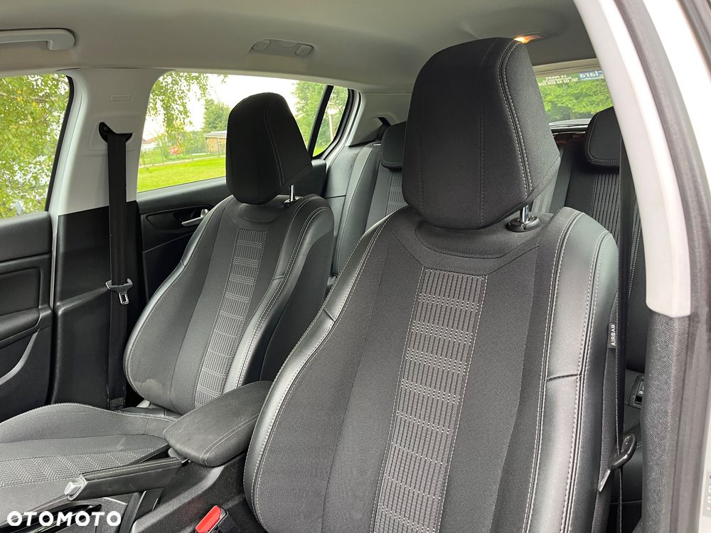 Peugeot 308 BlueHDi FAP 120 Stop&Start GT-Line Edition - 19