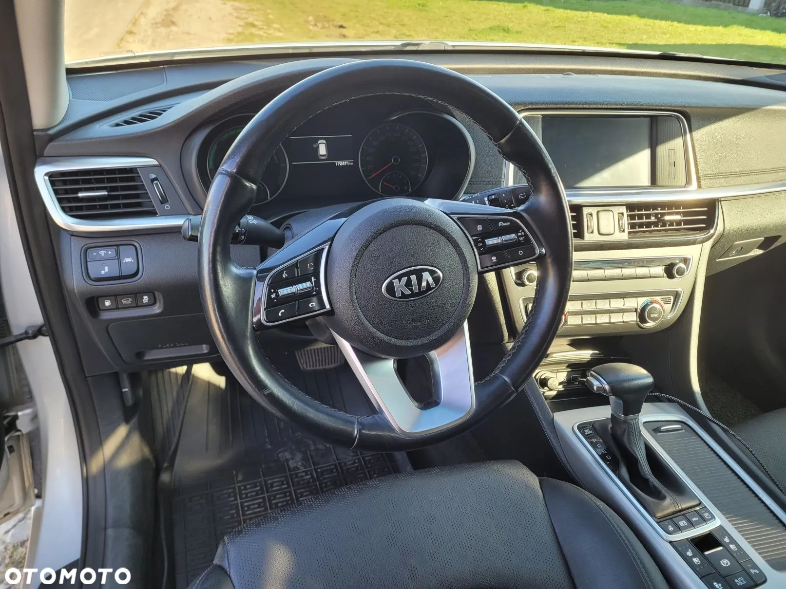 Kia Optima Plug-in Hybrid - 23