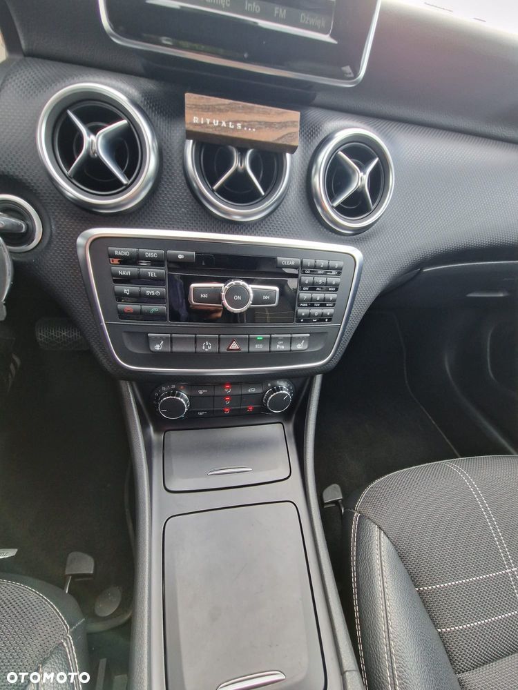 Mercedes-Benz Klasa A 200 CDI (BlueEFFICIENCY) 7G-DCT Urban - 15