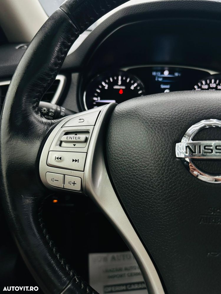 Nissan X-Trail 1.6 dCi N-Connecta - 33