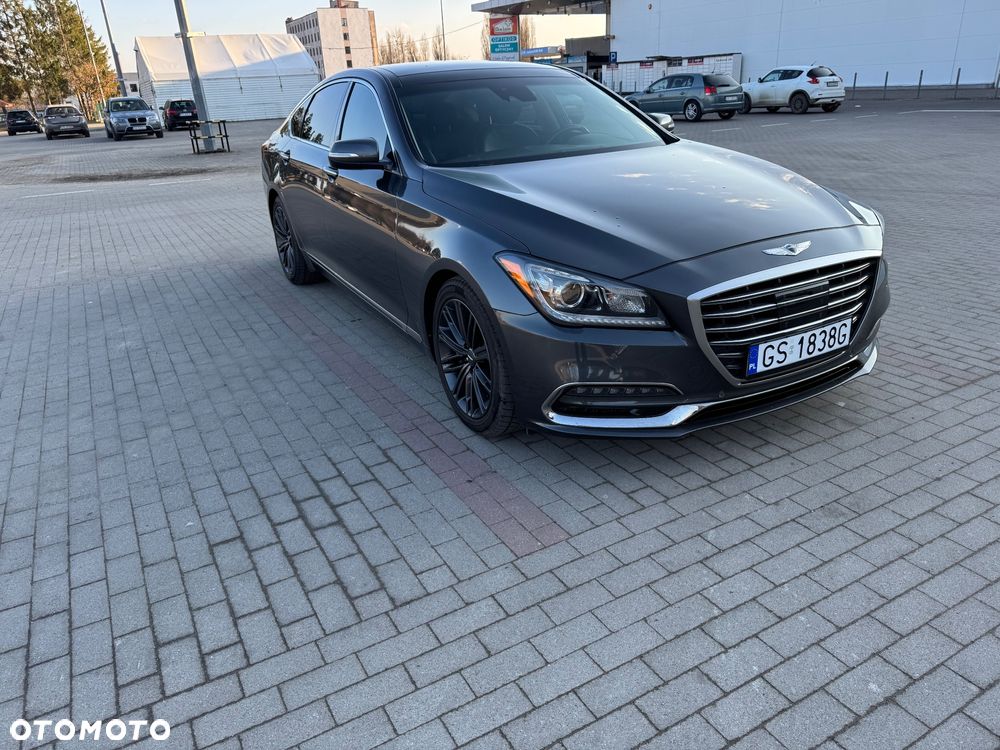 Hyundai Genesis - 2