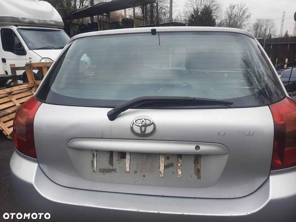 Toyota Corolla 2002rok 3D Klapa Bagażnika - 1