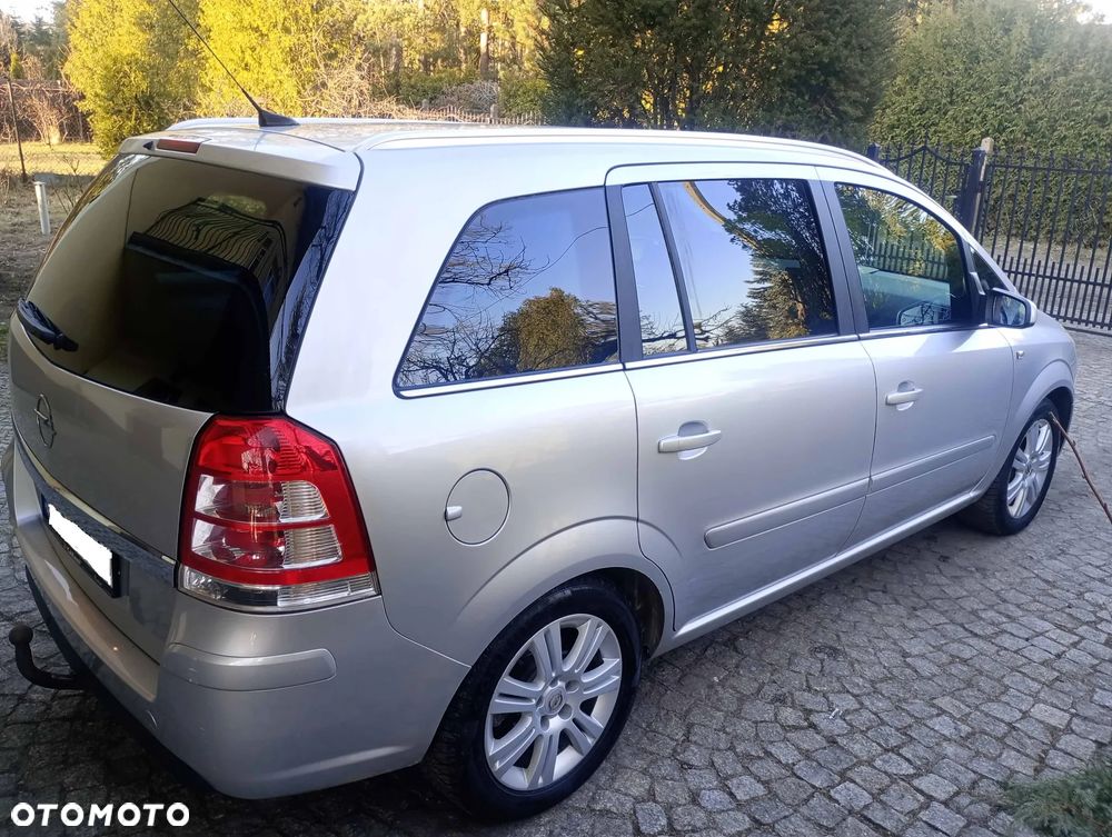 Opel Zafira 2.2 Navi - 5