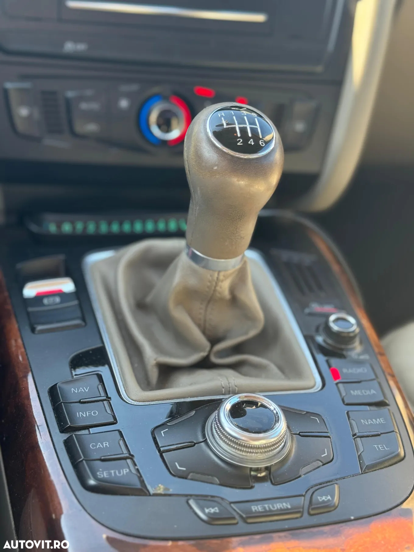 Audi A4 2.0 TDI B8 - 6